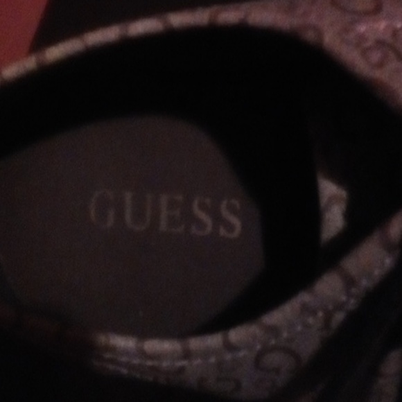 Shoes - Picture 4 of 4